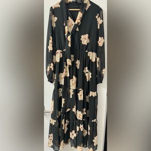 Floral Dress size M